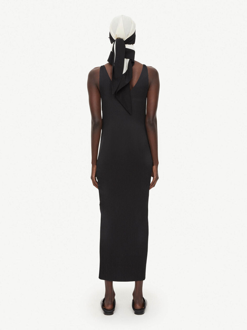 Varsa  Maxi Dress- Black
