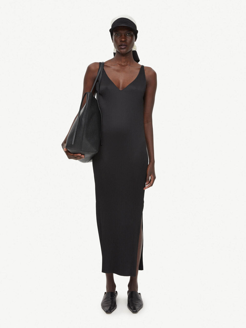 Varsa  Maxi Dress- Black