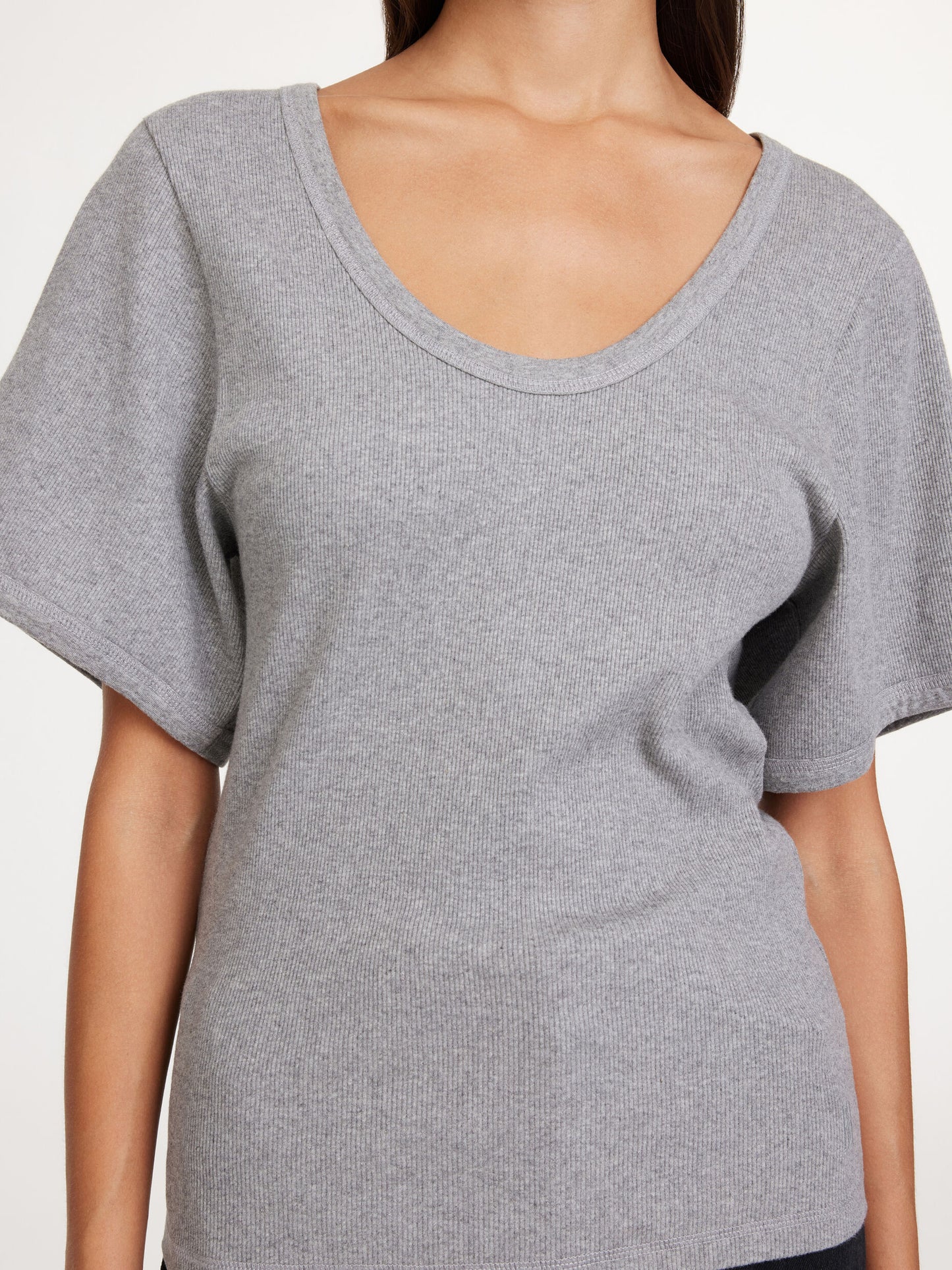 Lunai- Grey Tee