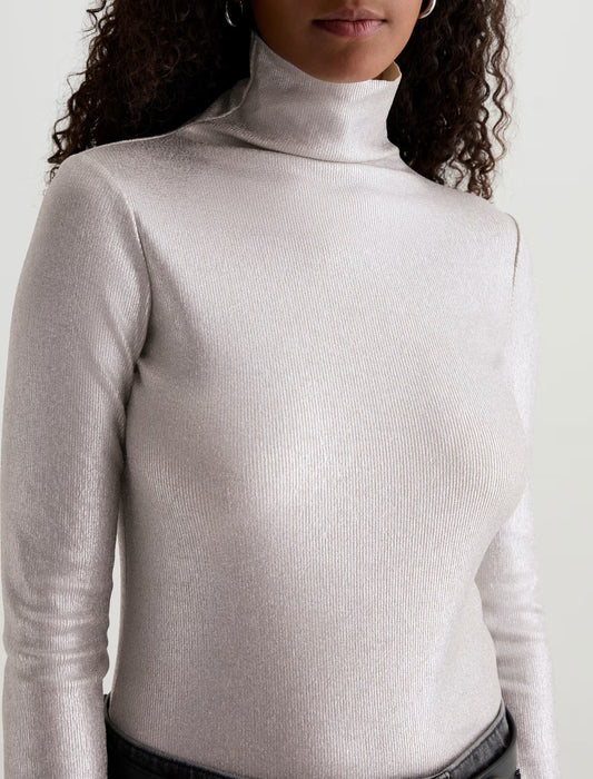 Chels Turtleneck Powder