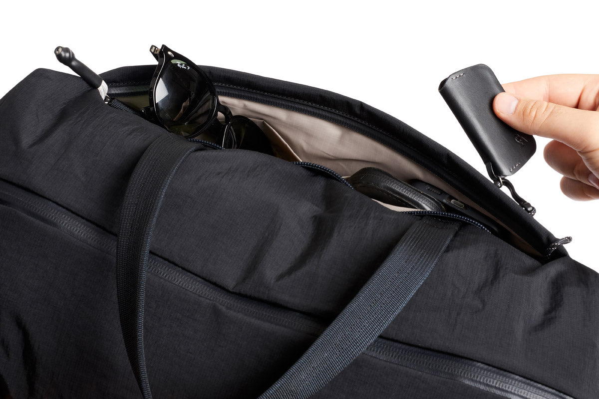 Lite Duffle Black 30L