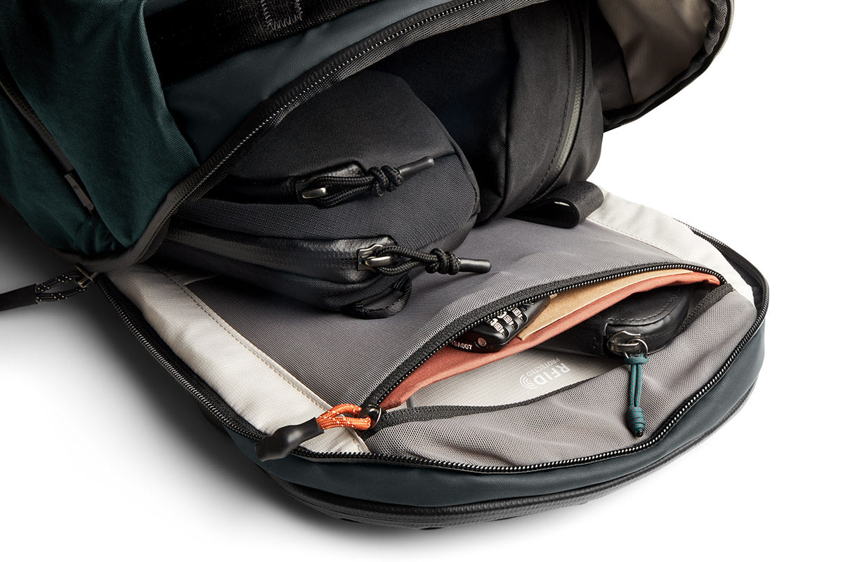 Venture Travel Pack 26L Deep Ocean