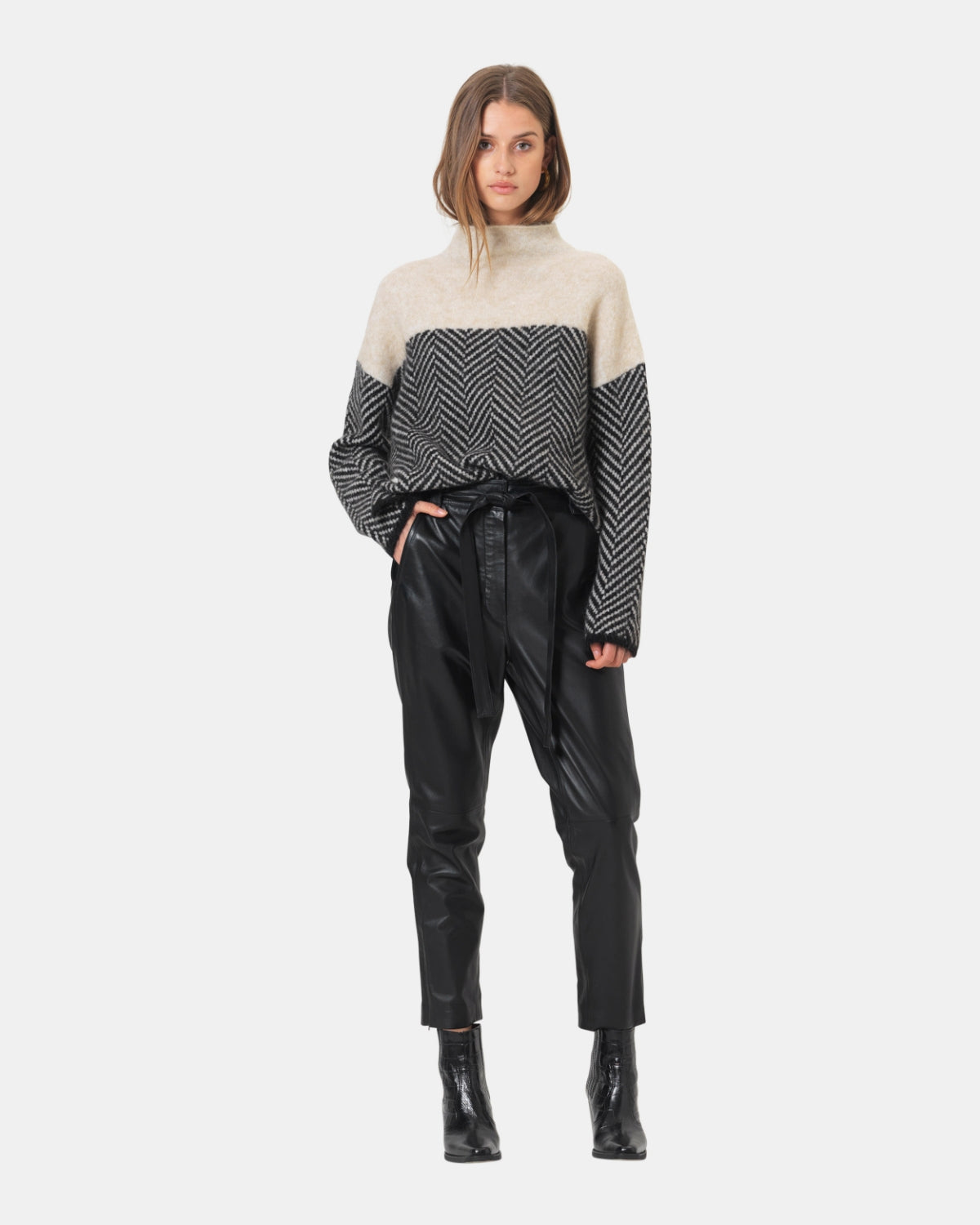 Herrin Knit T-Neck - Black