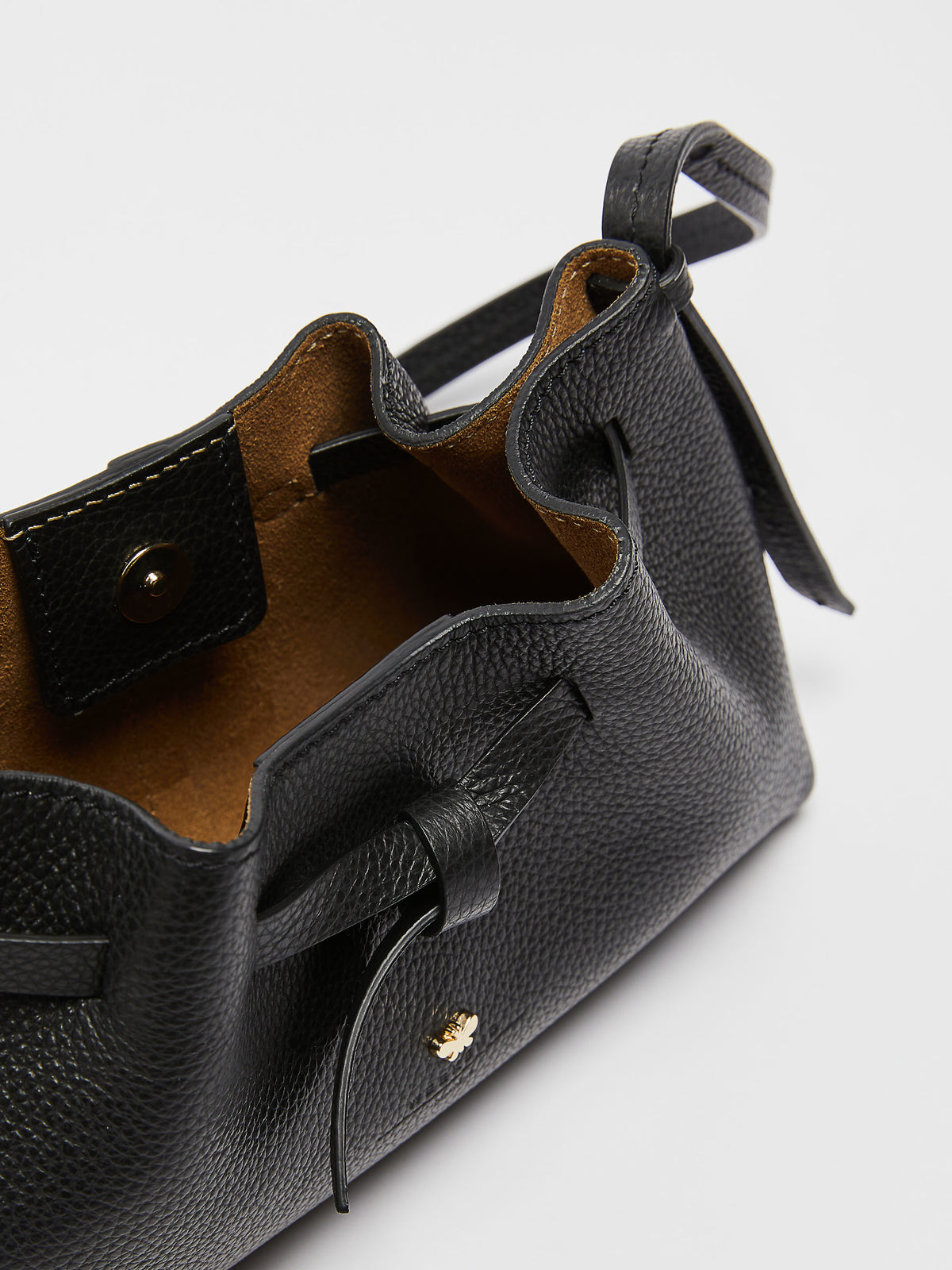 Giovane Leather Bag