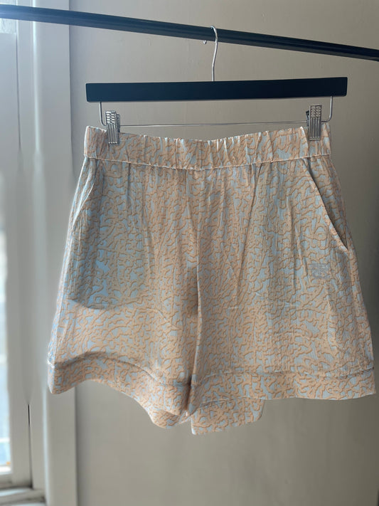 Grenada Shorts - size M