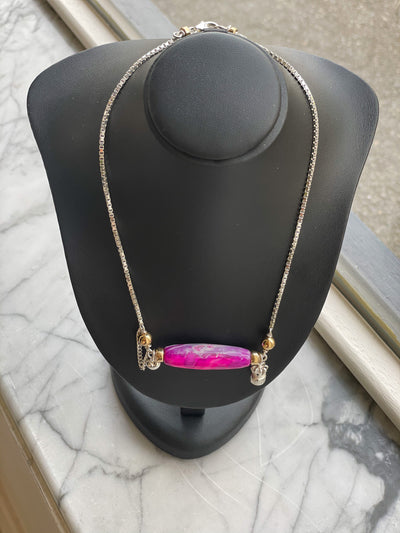 Notorious Necklace Hot Pink Agate