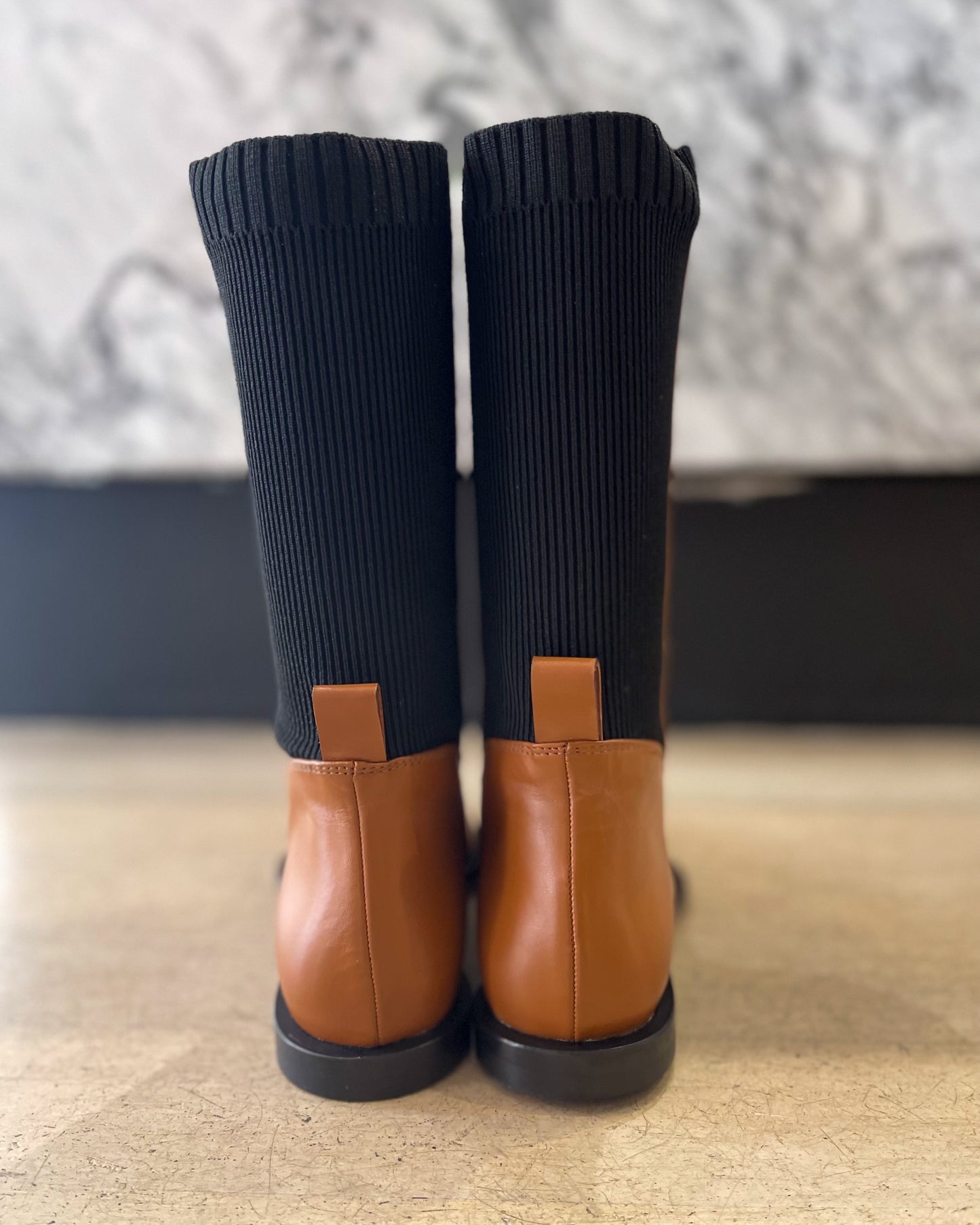 Frida - Leather pointy boot