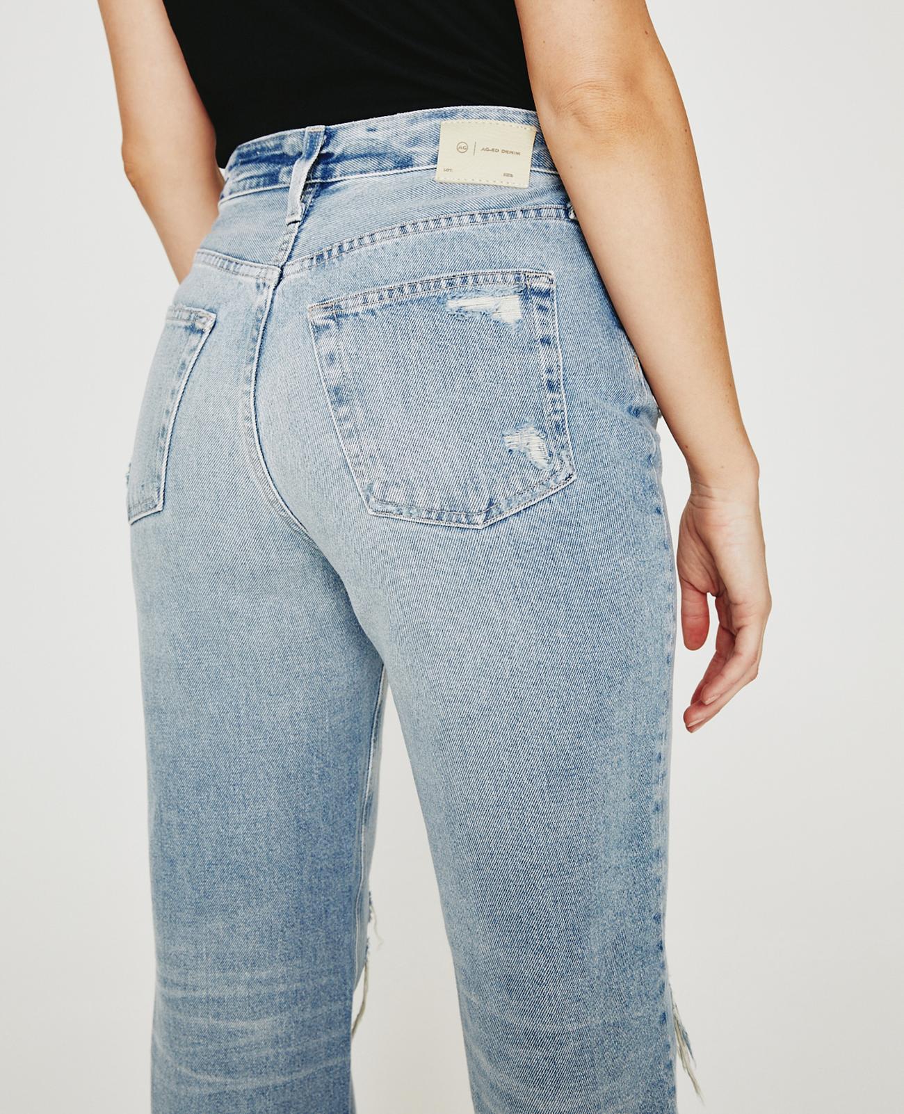 Clove 21 yrs Performer